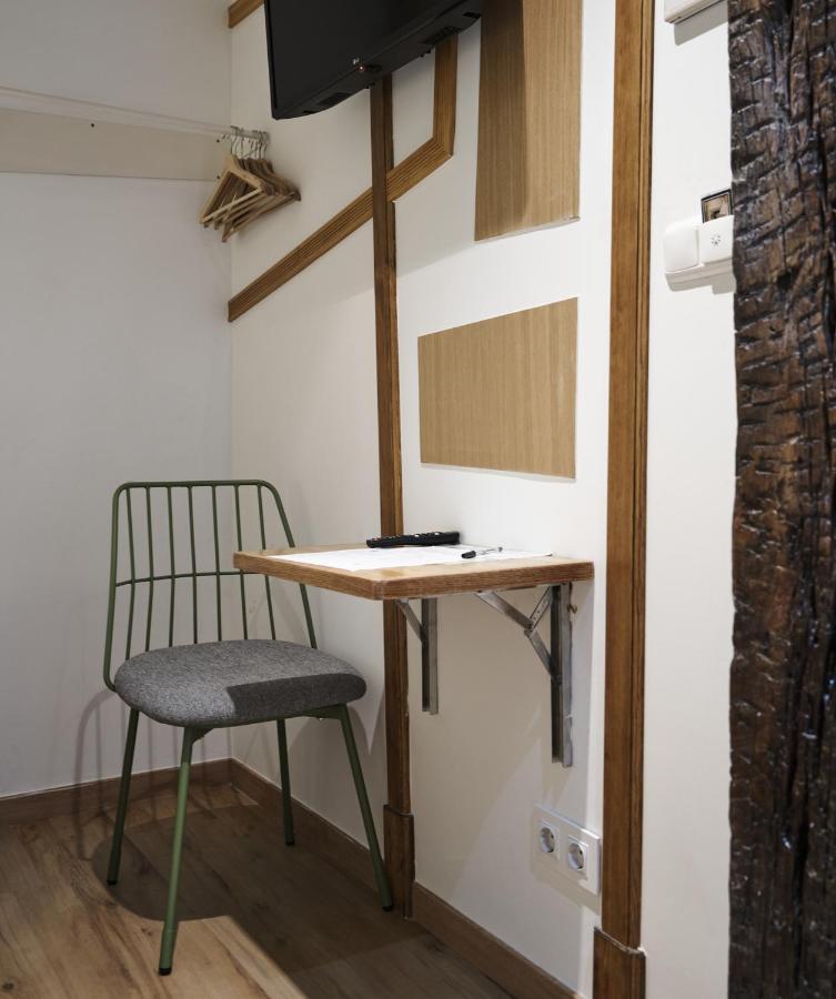 Pension Aliciazzz Bed And Breakfast Bilbao Bilbao